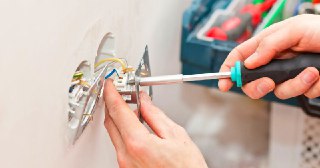 Электромонтажные работы Михайловка цена 463 руб Электрика под ключ